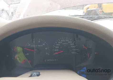 2005 Ford F-150 Stx/Xl/Xlt из США, поврежденный, VIN 1FTRF14W55NA02640